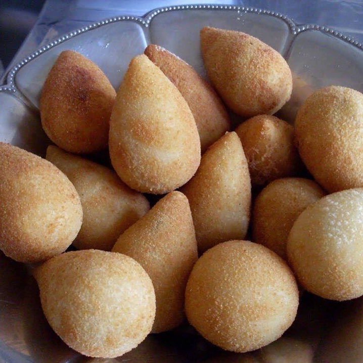 Receita De Coxinha De Frango Recheada Simples - Receitas De Mamãe